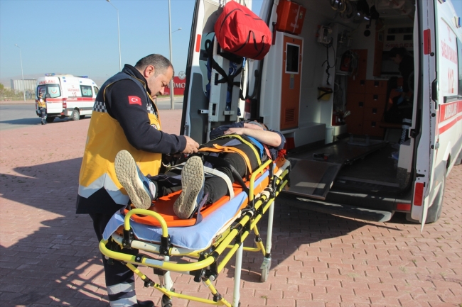 Konya’da işçi servisi tırla çarpıştı: 1 ölü, 24 yaralı